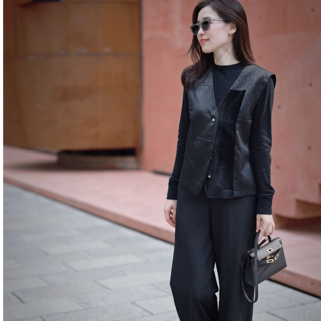 秋款气质时尚百搭休闲女士无袖外套