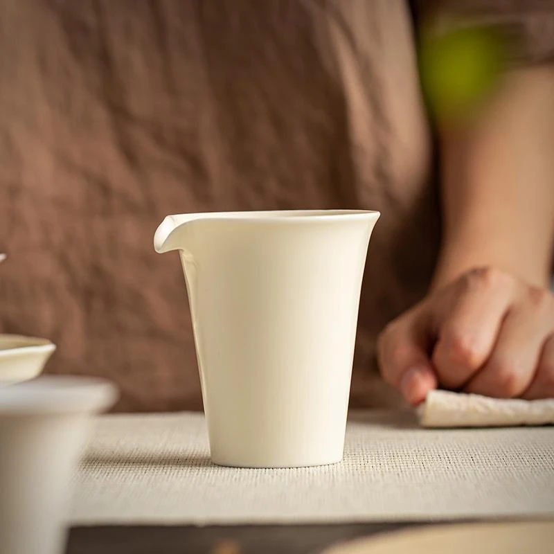 中式陶瓷定窑白公道杯小号直身分茶器茶匀杯仿宋复古功夫茶具单个