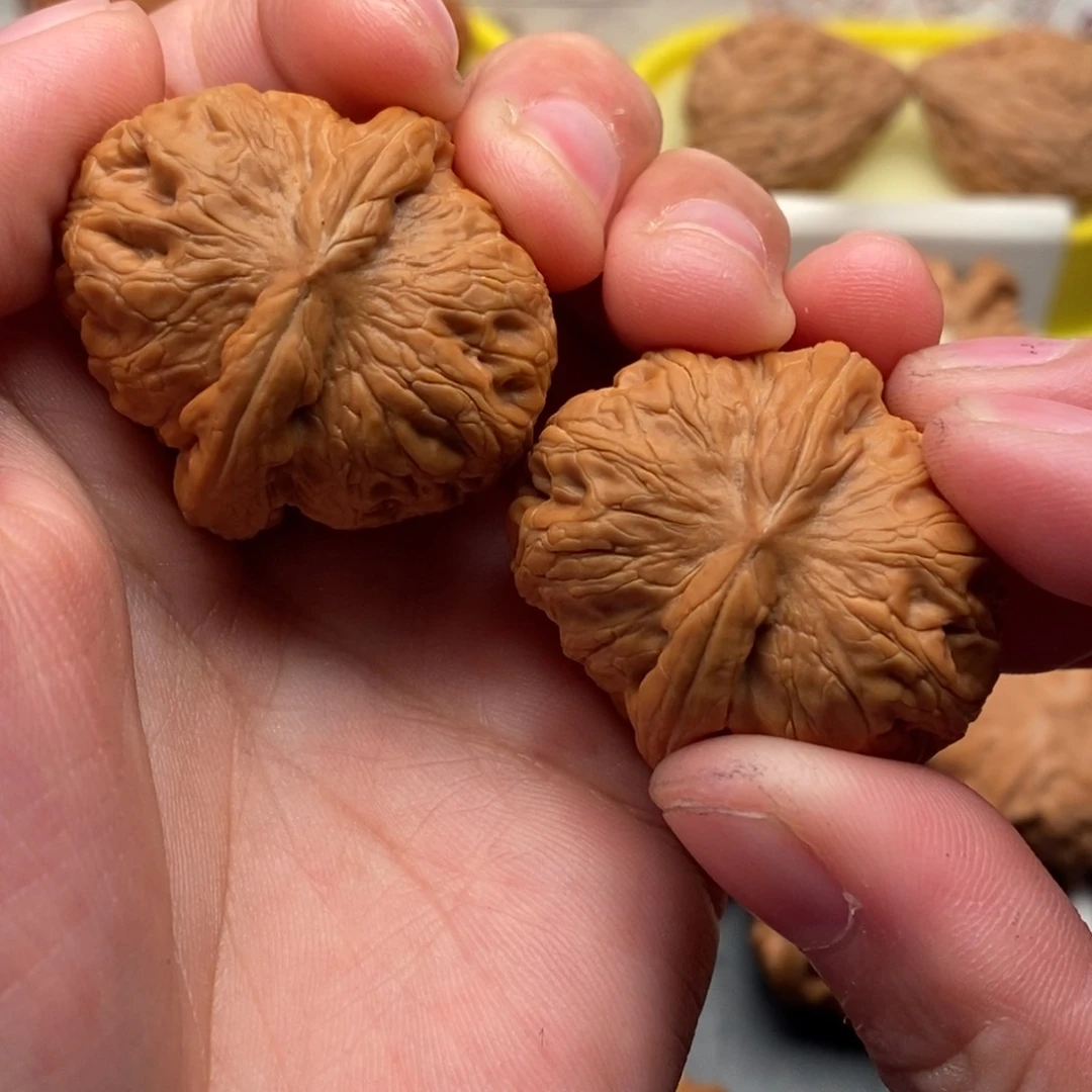 文玩核桃把件伟*g元宝