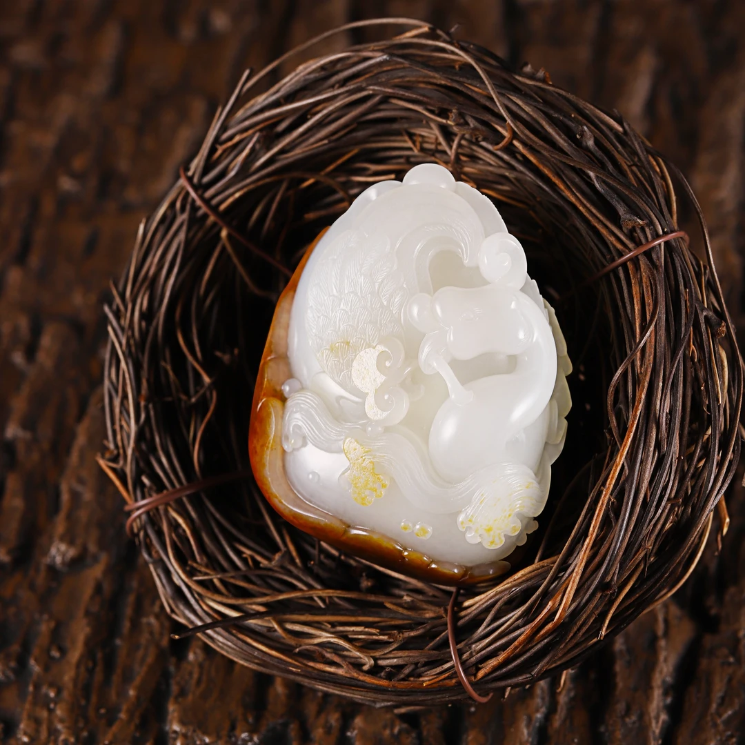 新疆和田玉鹅如意红皮白肉玉雕设计