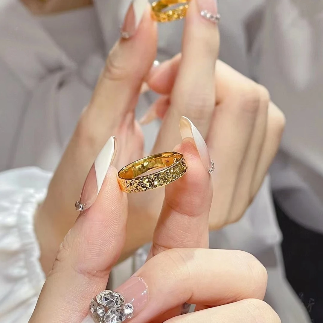 妮蔻黄金足金真金碎碎冰戒指素圈戒指碎碎金足金戒指黄金按克卖