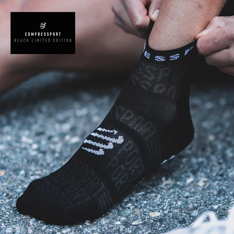 Compressport限量暗黑版 Black v4.0跑步低帮袜RUN Lo Socks