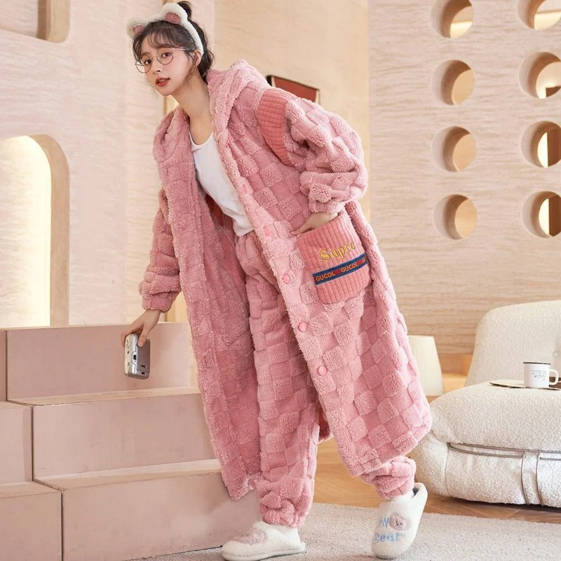 睡衣女秋冬季珊瑚绒睡袍长款加绒加厚2024年新款法兰绒家居服套装