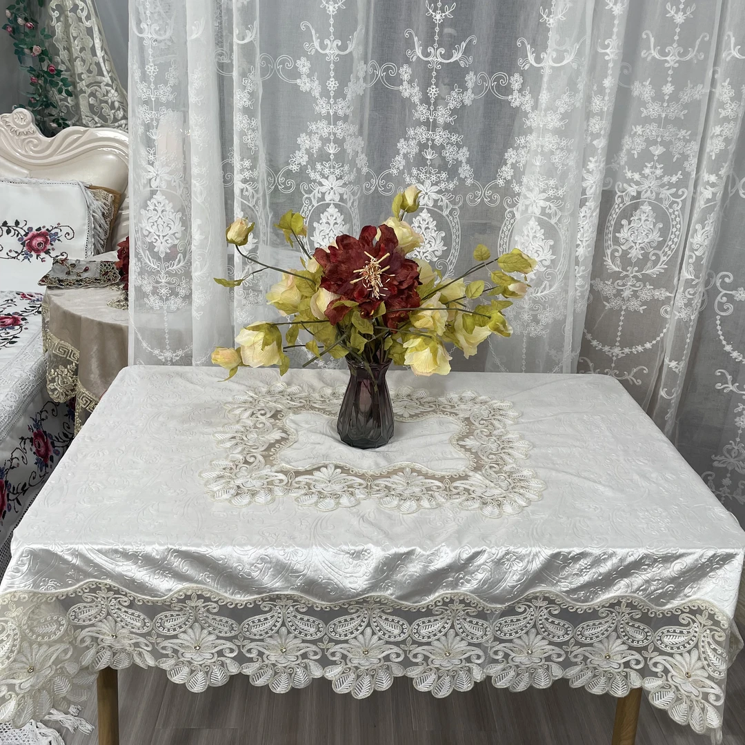 DY205-28金丝绒(125*175cm长方）白色金丝绒锁链绣桌布