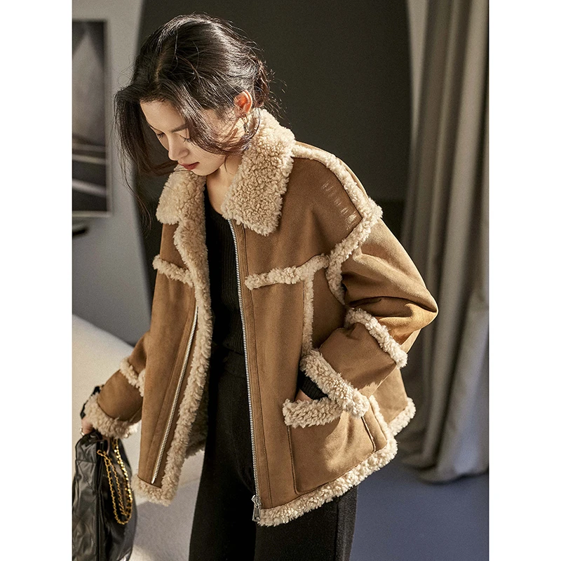 CCOGGO/初格【100%羊毛】冬季经典微廓机车风短款羊剪绒女外套B406