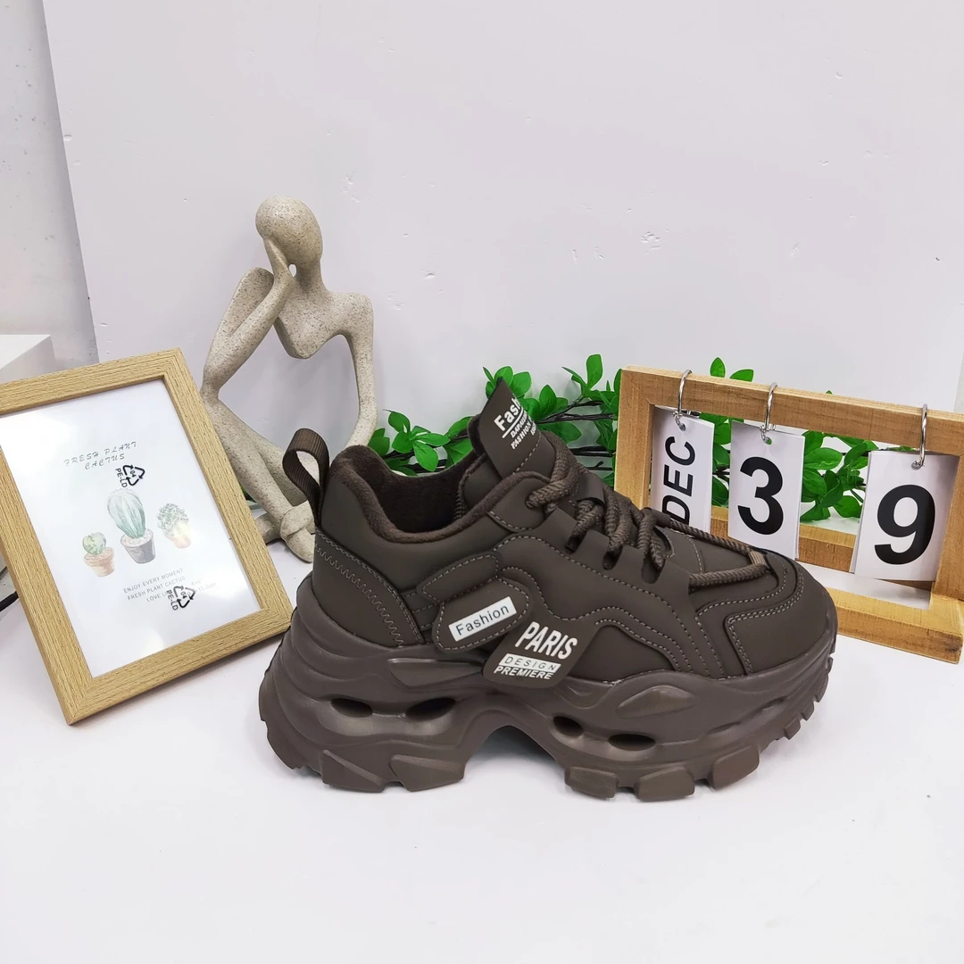 6698-32 新款正品港风运动老爹鞋加绒厚底女休闲鞋轻便舒适