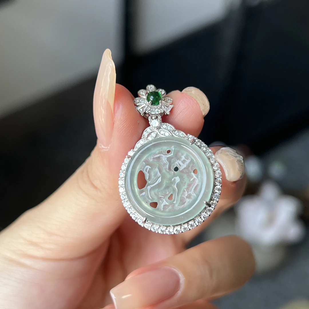 天然A货翡翠s925银镶嵌麒麟圆牌无事牌吊坠/多样性发货一件