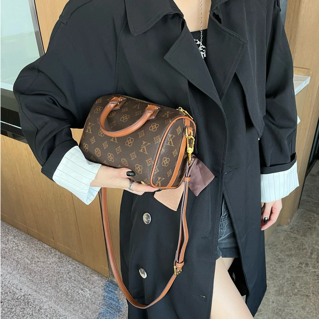 休闲百搭轻奢枕头包#底长21cm高16cm