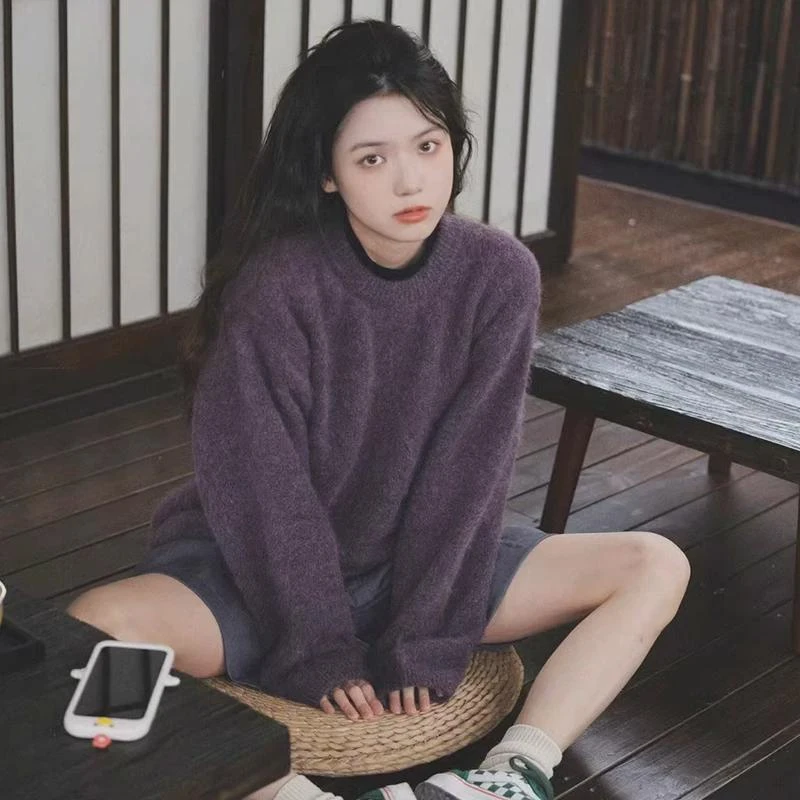 复古慵懒风紫色毛衣女秋冬季2024新款加厚宽松套头圆领针织衫上衣