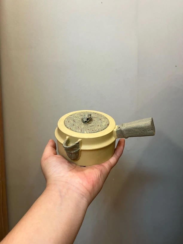 宜兴紫砂壶绞泥唐羽壶（老壶）