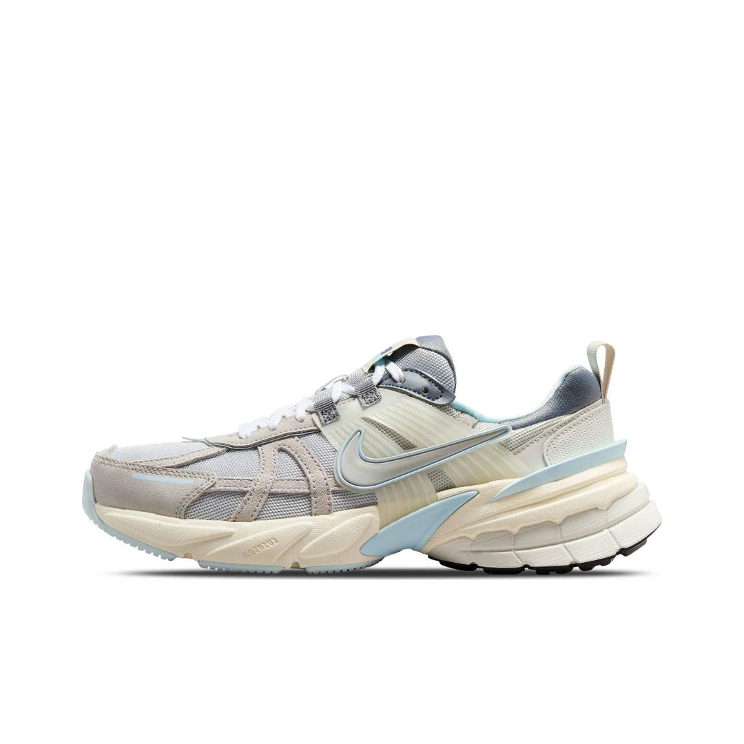Nike耐克男女新款NIKE V2K RUN时尚运动QS潮流跑鞋FZ3596-072
