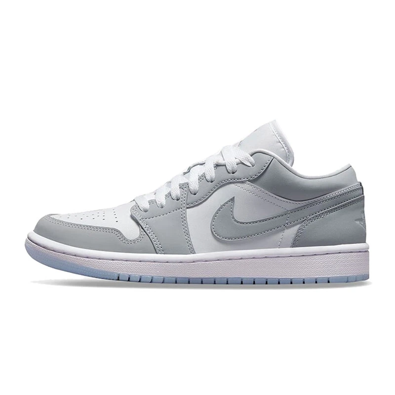 Nike耐克女子AIR JORDAN AJ1烟灰低帮运动板鞋DC0774-105