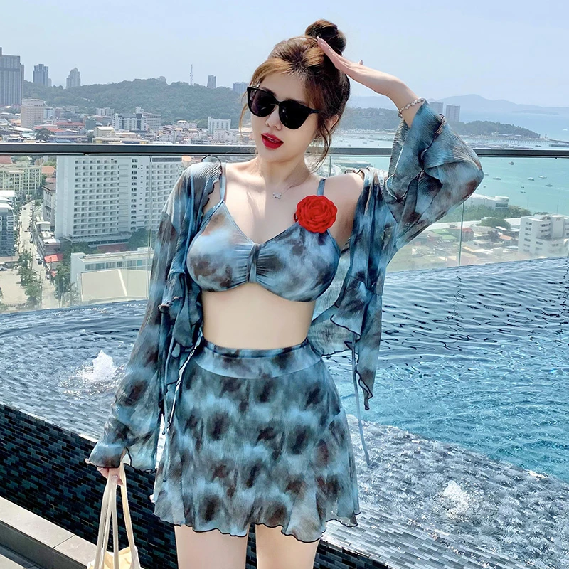 泳衣女2025新款分体泳衣性感三件套大码比基尼纯欲风海边温泉泳装