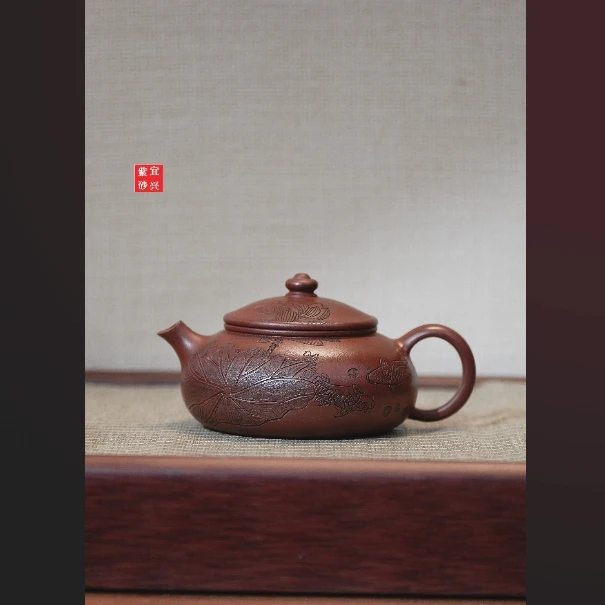 【闪购商品】鱼趣刻绘荷花锦鲤家用紫砂茶壶D334