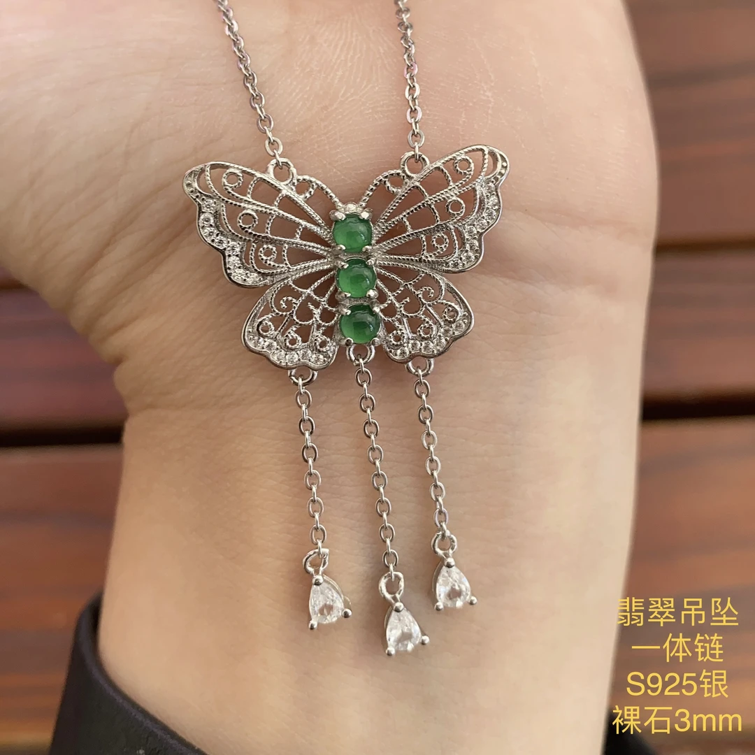 天然翡翠A货满绿冰种蝴蝶吊坠锁骨链S925银国风新中式时尚百搭