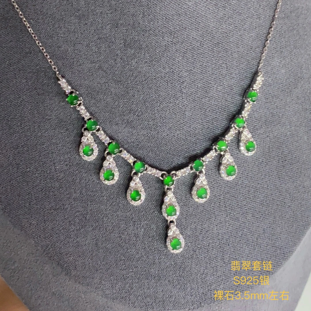 天然翡翠套链925银吊坠水滴冰种满绿阳绿多颗百搭精美豪华轻奢
