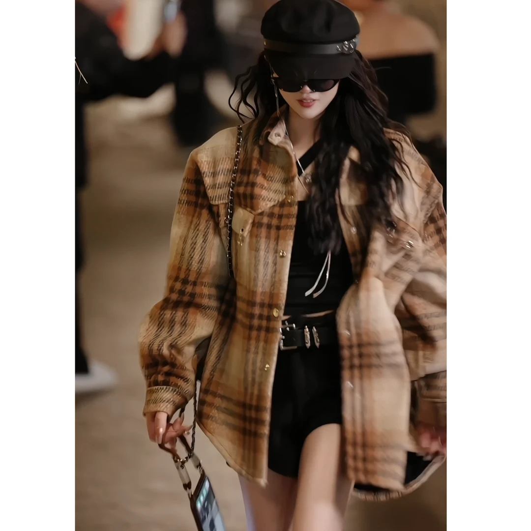 【澜】秋冬加厚加绒格子衬衣衬衫女复古外穿宽松毛呢外套W5721