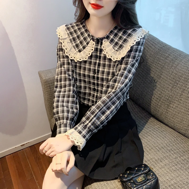 2024新款春秋时尚洋气设计感小众格子衬衫女士法式甜美娃娃领衬衣