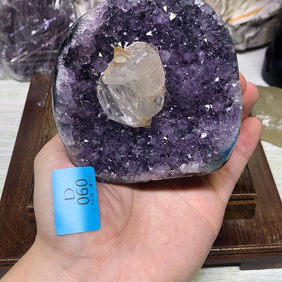 紫晶大型摆件（非配饰）未镶嵌