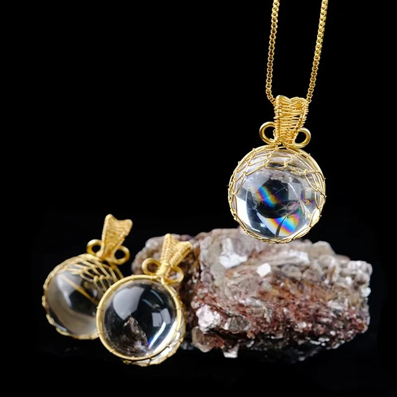 B04纯天然水晶吊坠气质轻奢雪花白水晶球吊坠冰裂百搭简约时尚饰