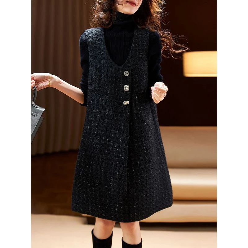 【48小时发货】宽松时尚v领小香风连衣裙2024年新款秋冬季背心裙欧