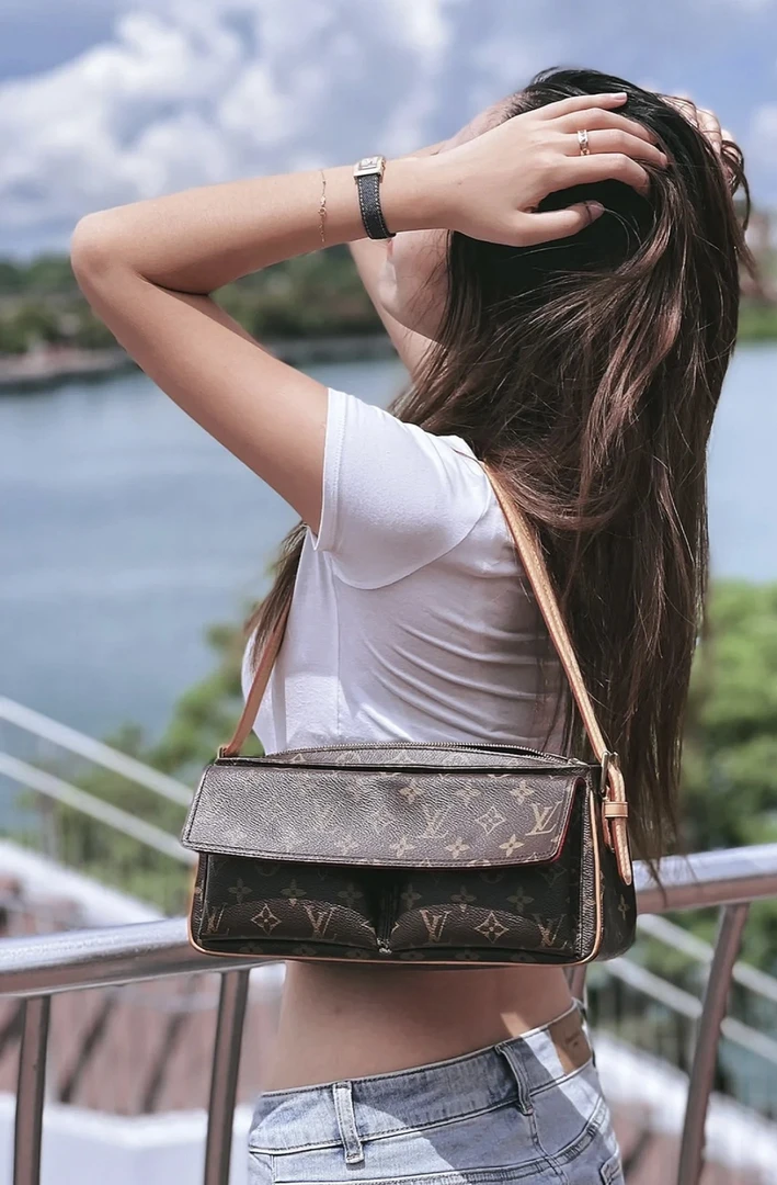 95新 LV 梵品中古LV小号骆驼腋下包全原95新