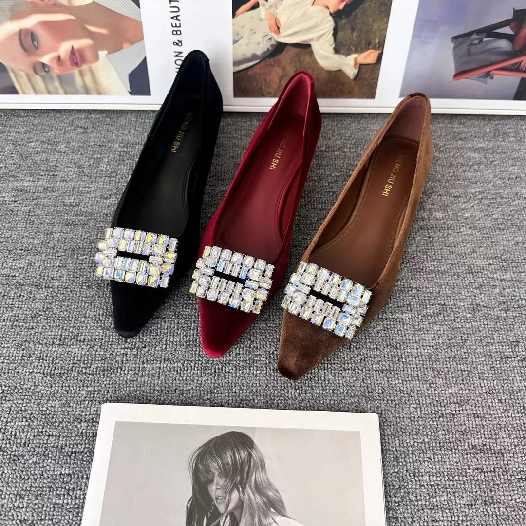 尖头鞋水钻春夏季新款时尚潮流休闲单鞋女百搭冷粘工艺239586