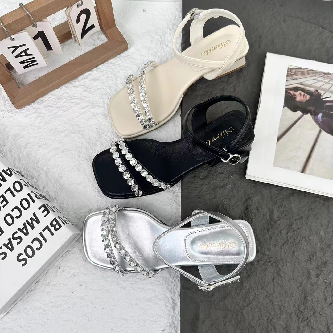 春夏季新款经典时尚百搭休闲时装凉鞋气质低跟舒适防滑3588