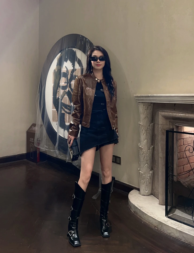 Hi TO Hi  立领咖色皮衣外套（No退No换）