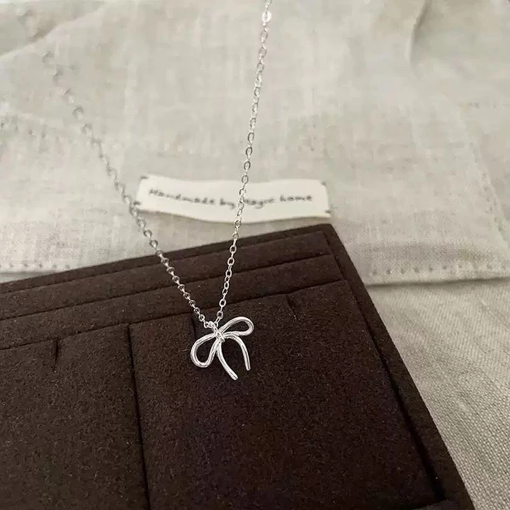 钛钢项链  山山同款搭配韩系锁骨链蝴蝶结项链