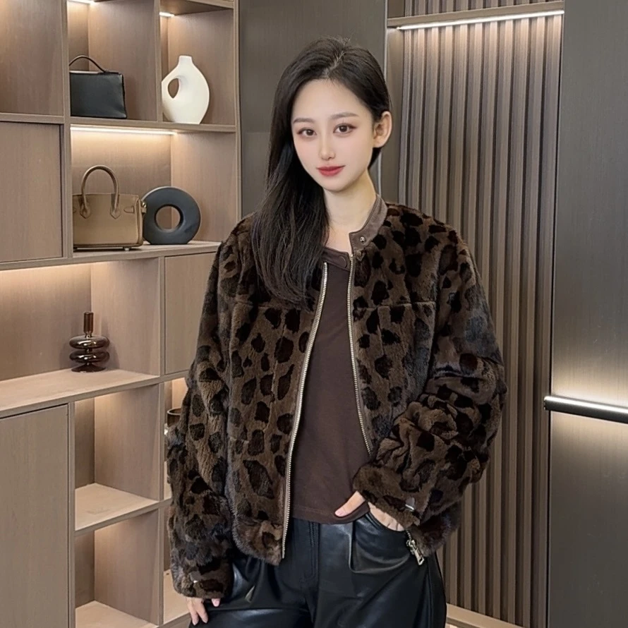 【薪多多推荐】洋气时尚潮流女士短款外套-593