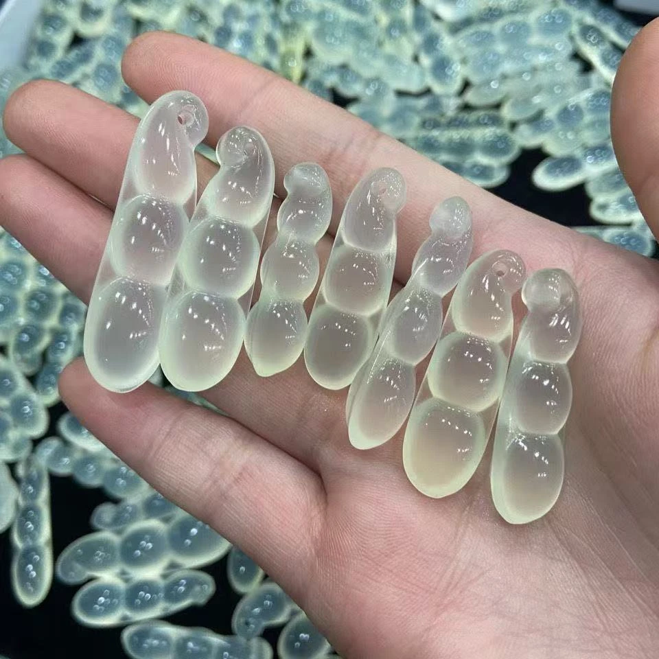 【童总福利】蛇纹石玉未镶嵌发一个豆荚  011