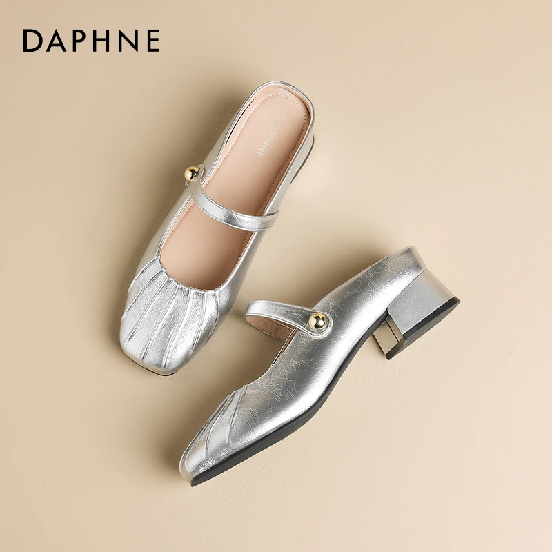 达芙妮银色半拖女鞋2025爆款夏季外穿贝壳头配旗袍玛丽珍包头凉鞋