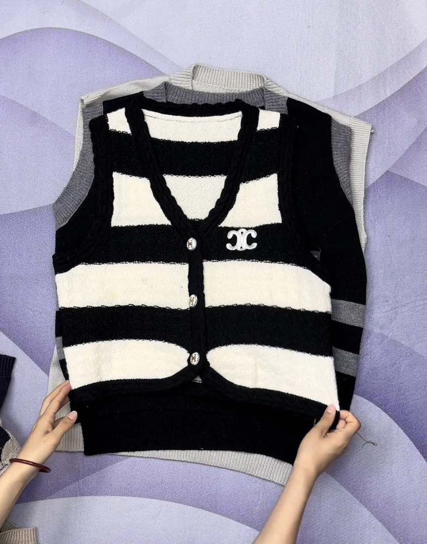 小可女装①⑨.⑨叫到名字下单备注编码 尾货样衣默认微瑕介意勿拍