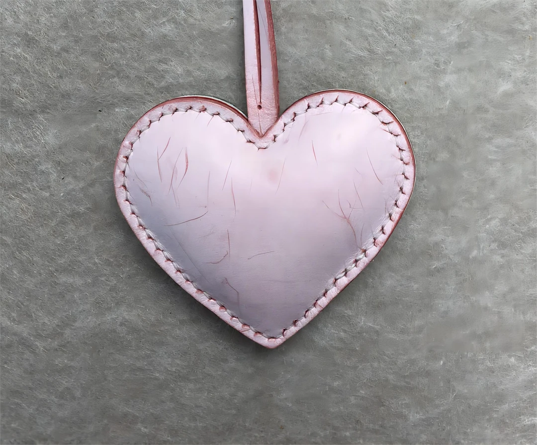 中爱心挂件  植鞣牛皮