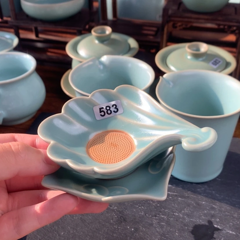 【闪购商品】杯R****y583……………………