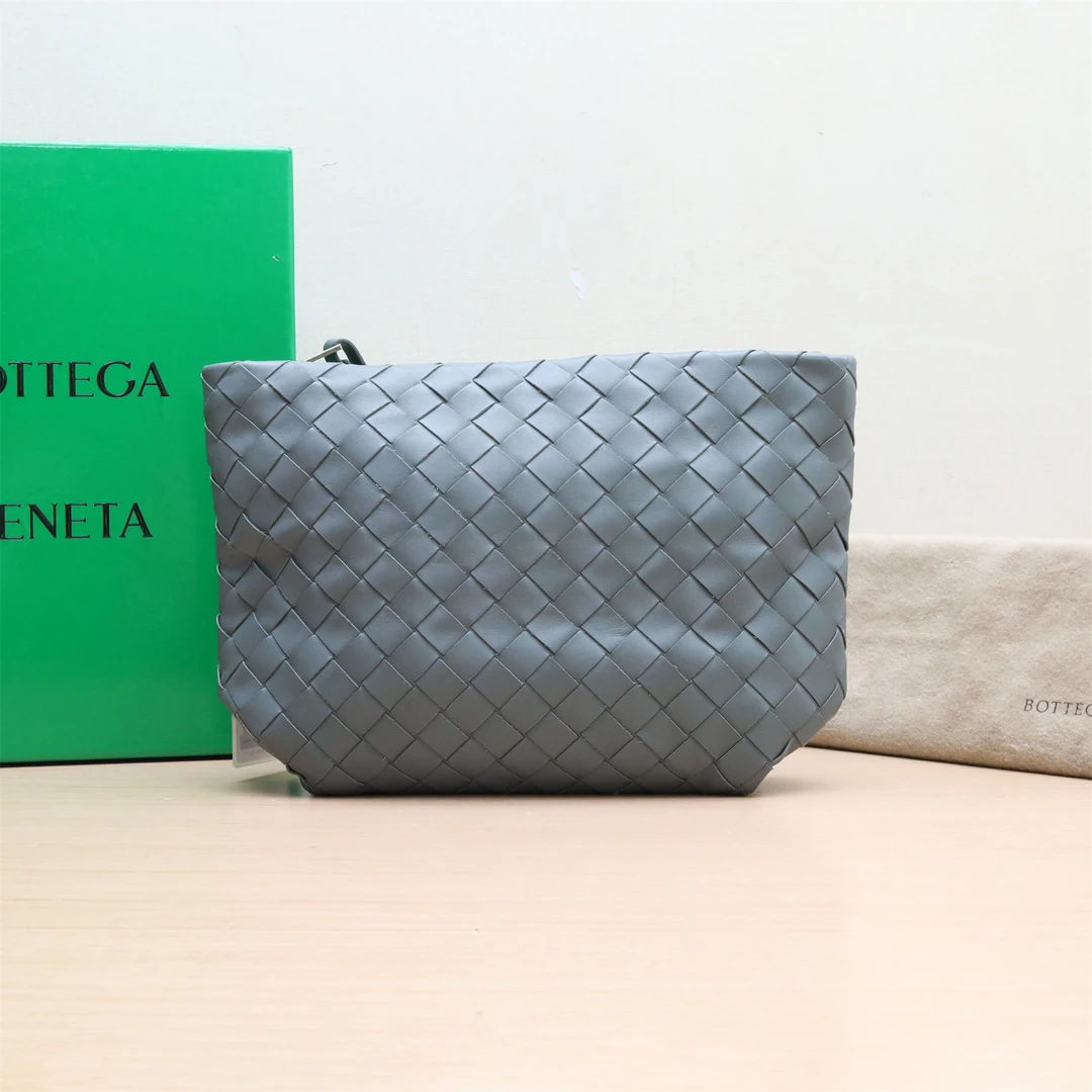99新 BOTTEGA VENETA/葆蝶家 小花6娜P234245455编织款 手拿包