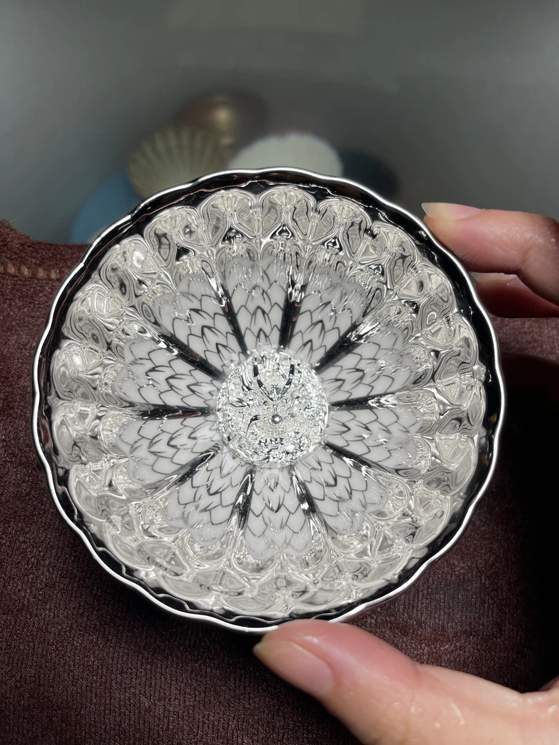 冰清玉洁镶龙鳞嵌银龙葵口茶具