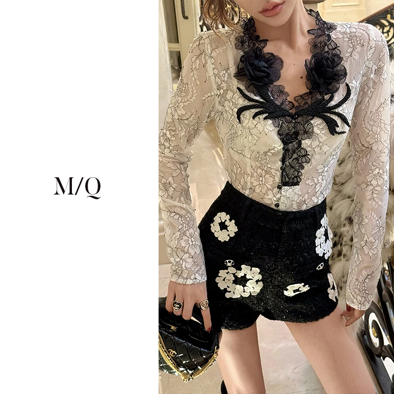 M/Q〔花朵蔓延〕拼接蕾丝刺绣衬衫MQ8110
