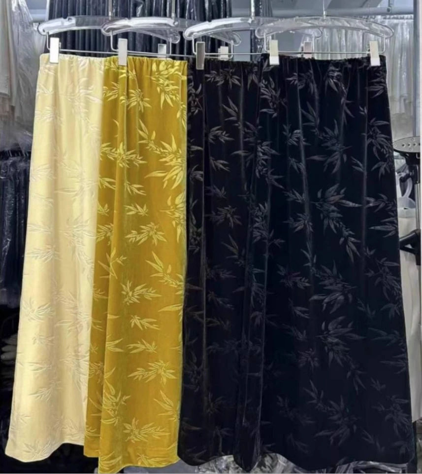 风竹浮花/丝绒秋冬精致显瘦雕花丝绒弹力半裙百搭2024B9109-美亚