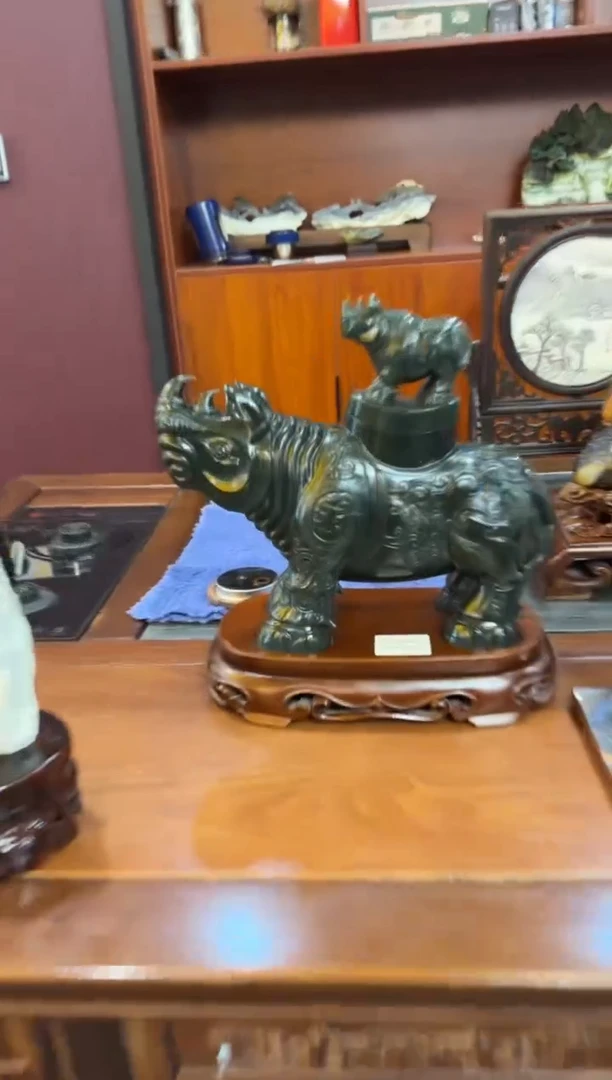 【闪购商品】和田玉无未镶嵌犀牛