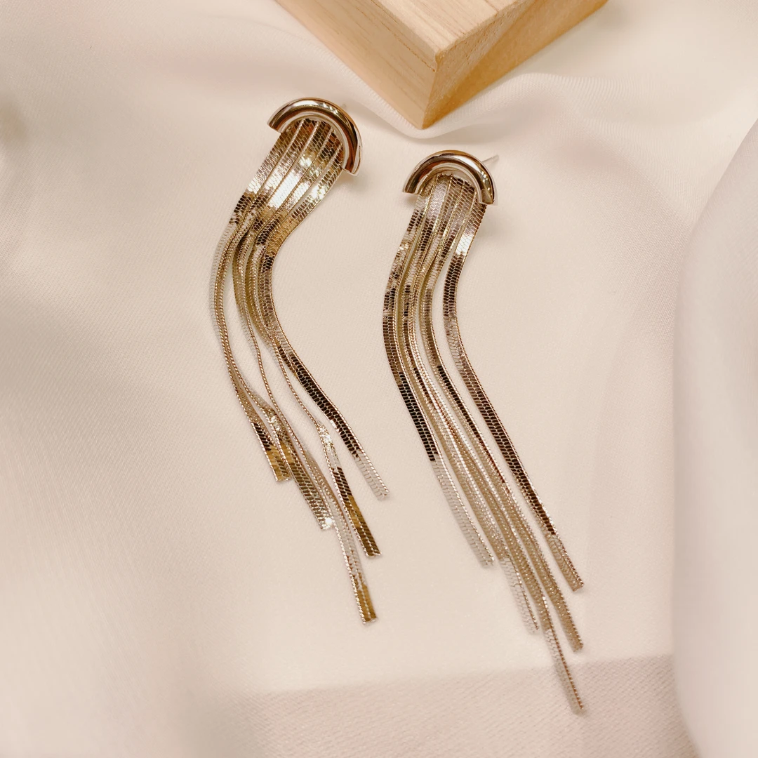 铜合金耳饰 气质流苏长款简约时尚小众精致优雅耳饰