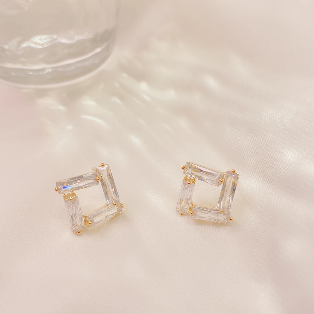 铜合金耳饰 时尚冰糖块百搭耳钉