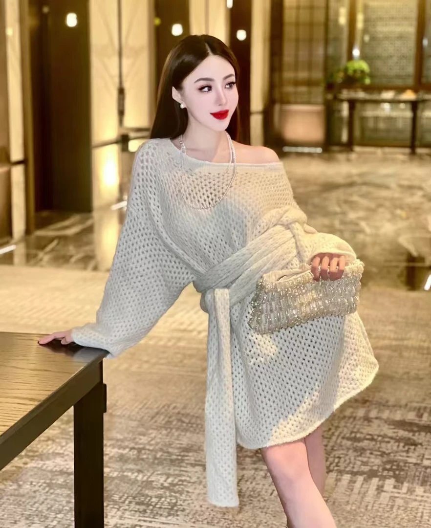 2024秋冬时尚气质漏肩高定毛衣女中长款宽松围巾休闲两件套针织衫