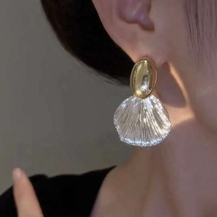 铜合金仿珍珠耳饰 【D94】复古轻奢高级感耳钉 LY0307