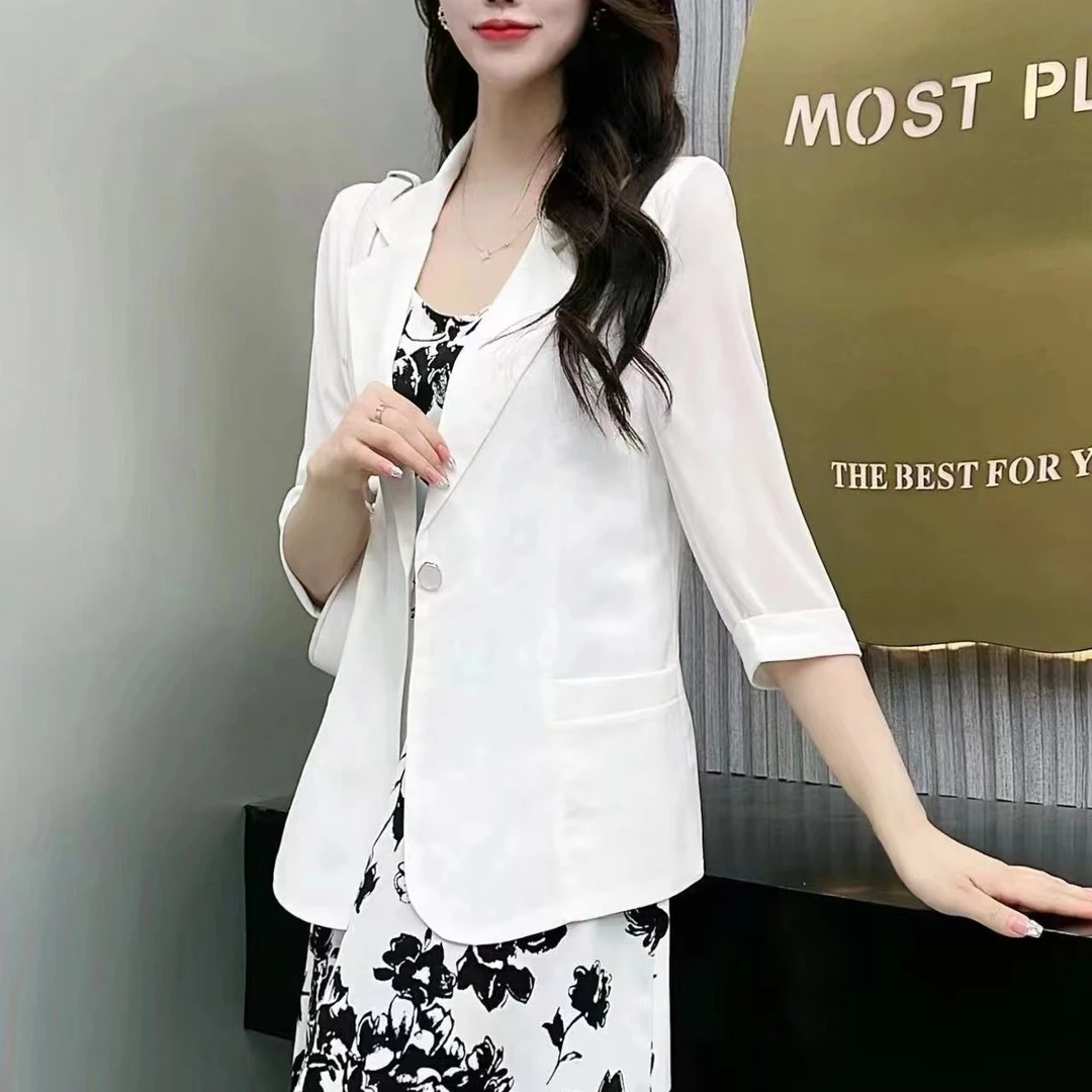 一粒扣纯色七分袖小西服女夏薄款防晒短款外搭韩版西装上衣外套