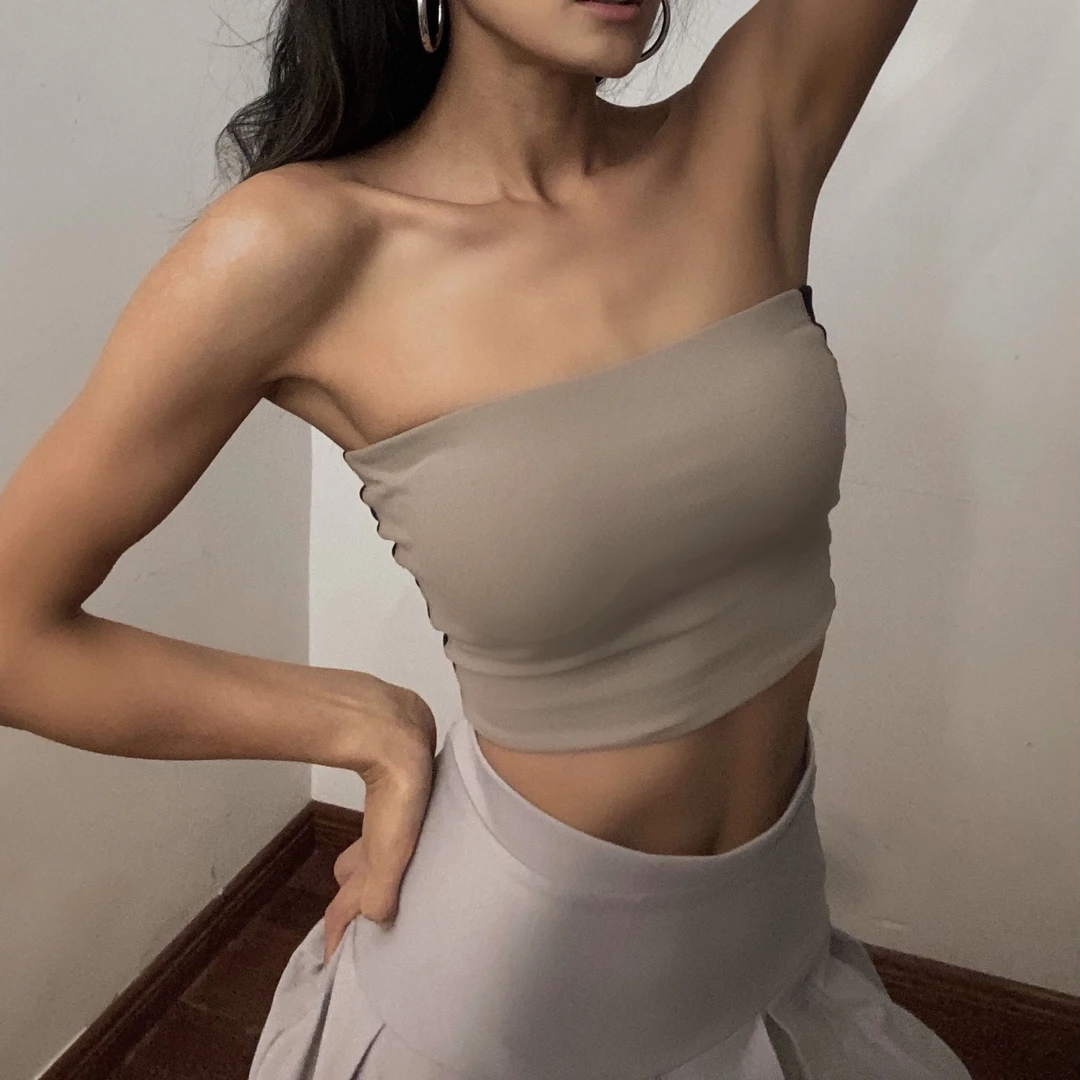 Akiyo studio欧美抹胸上衣带胸垫防滑设计感露肩无肩带裹胸运动