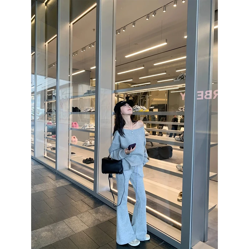 2024秋季新款时髦一字弧度斜领露肩卫衣宽松显瘦长袖上衣休闲裤女