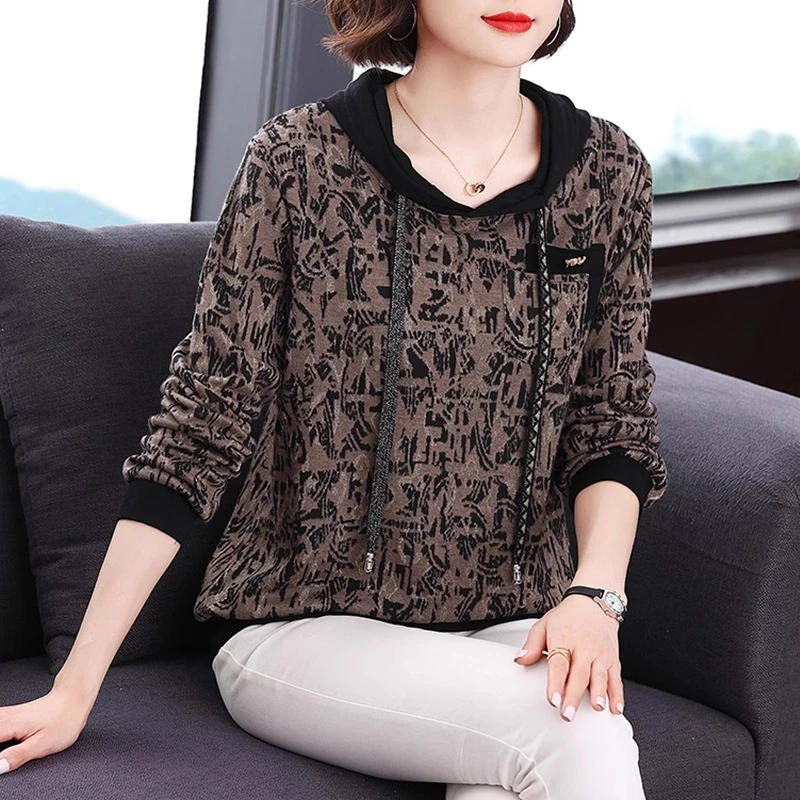 中年妈妈春秋卫衣女薄款洋气2026新款春装五十岁宽松休闲外套上衣