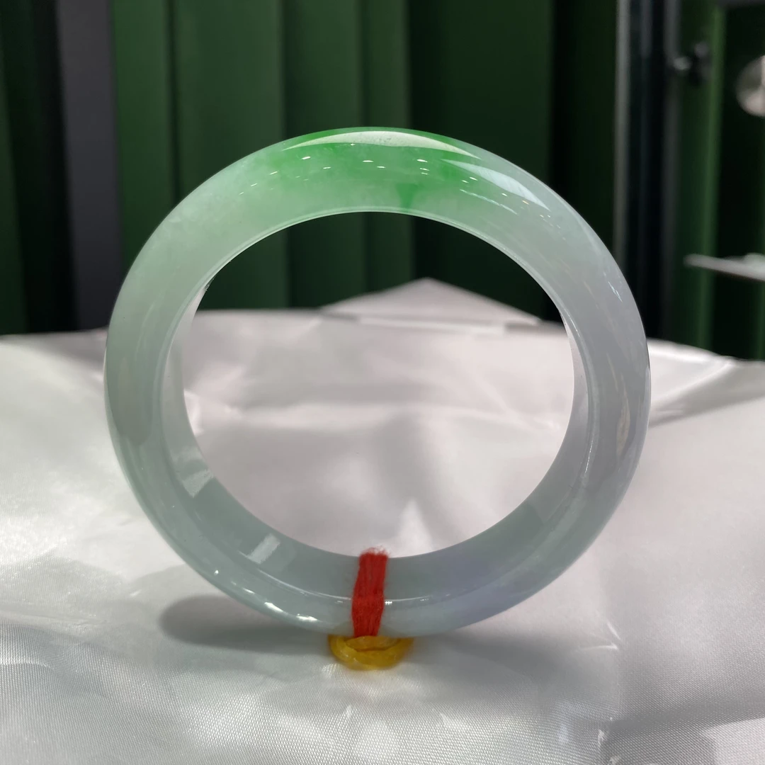 天然翡翠a货56-57天然缅甸a级翡翠手镯圈口天然缅甸a级翡翠手镯